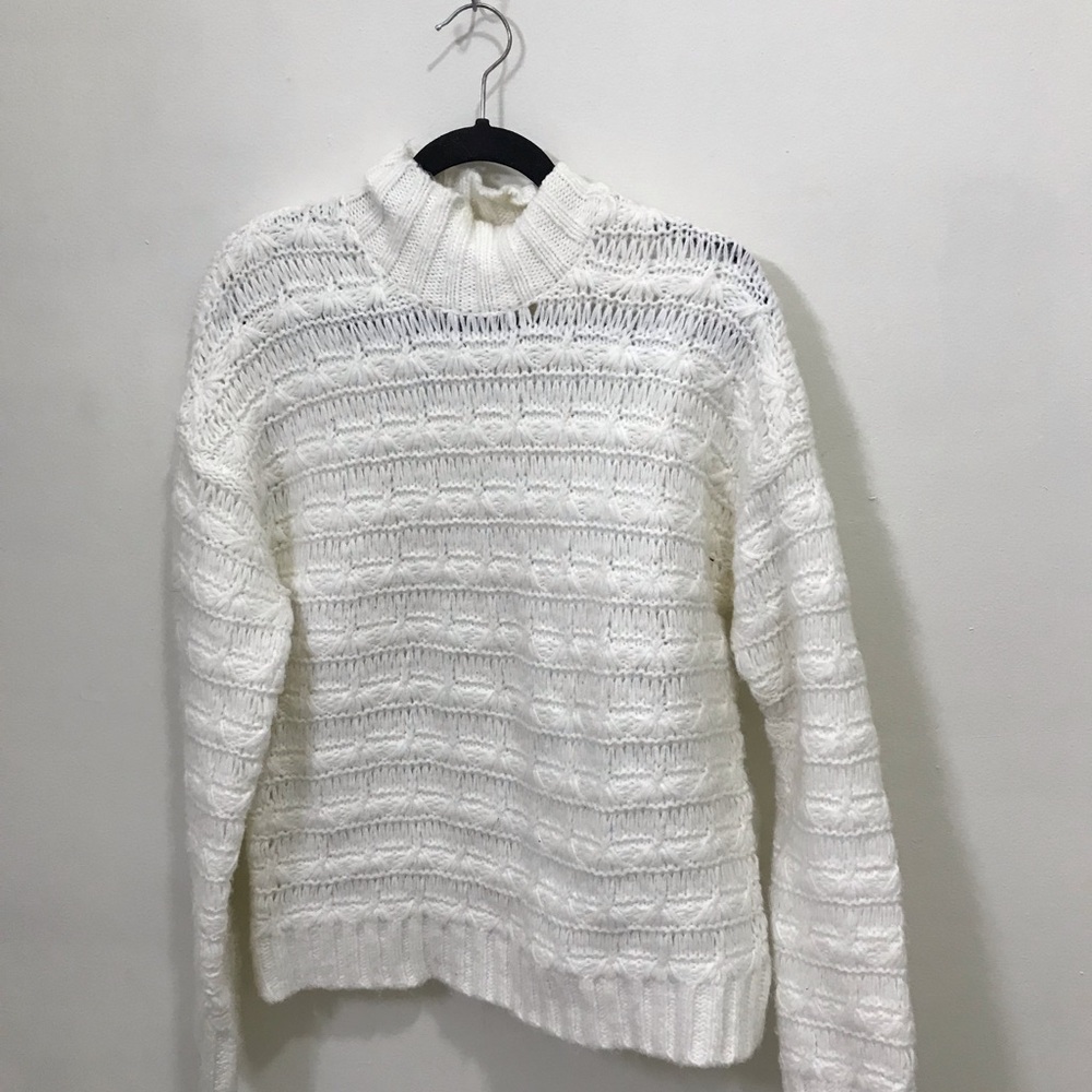 St. John's Bay White Cable Mock Neck Sweater - Picture 1 of 3